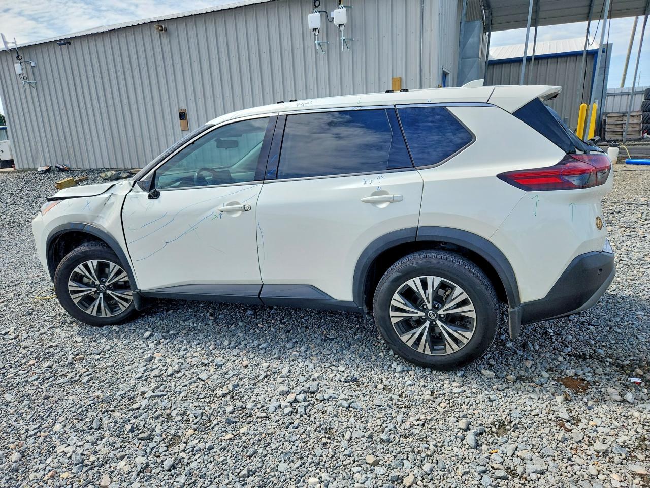 2021 NISSAN ROGUE