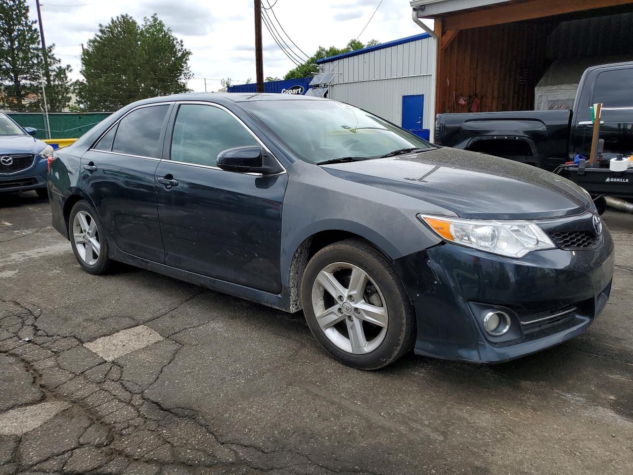 2014 TOYOTA CAMRY