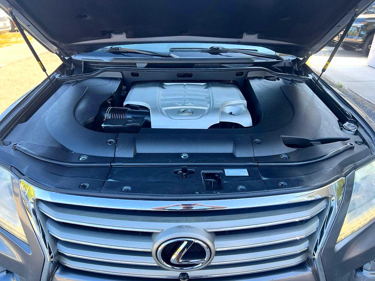 2013 LEXUS LX570