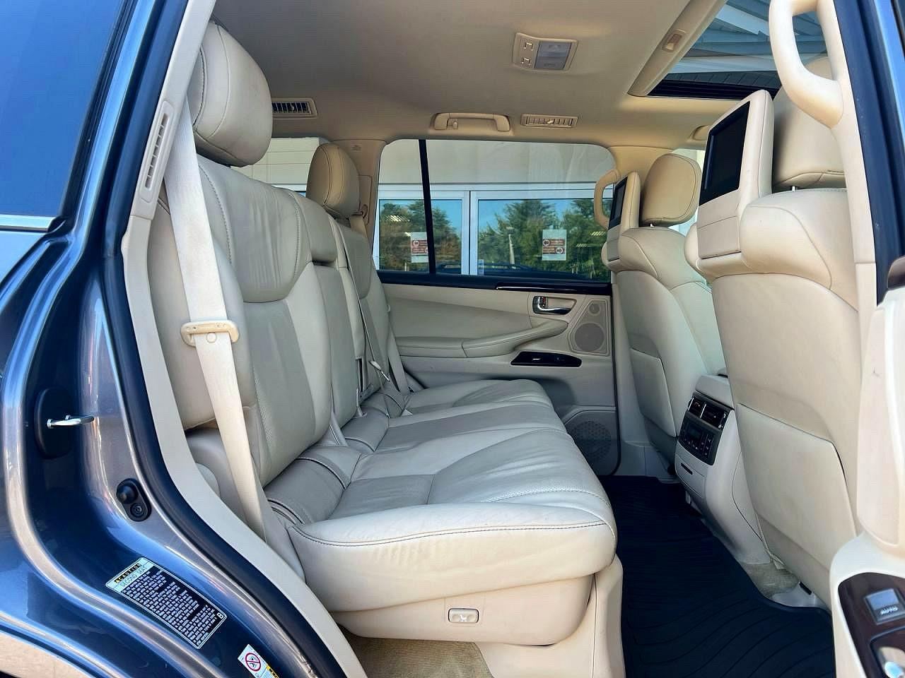 2013 LEXUS LX570