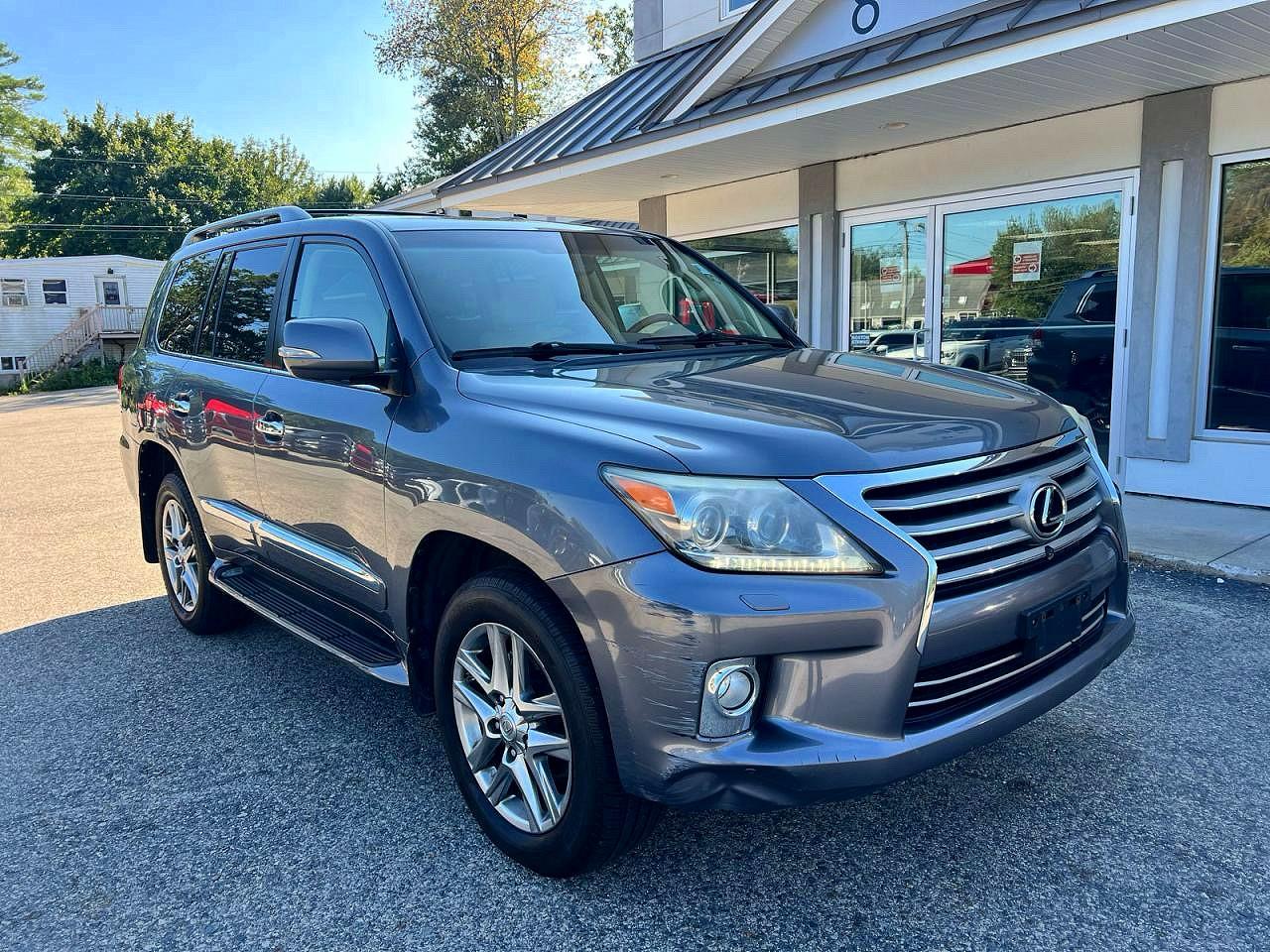 2013 LEXUS LX570