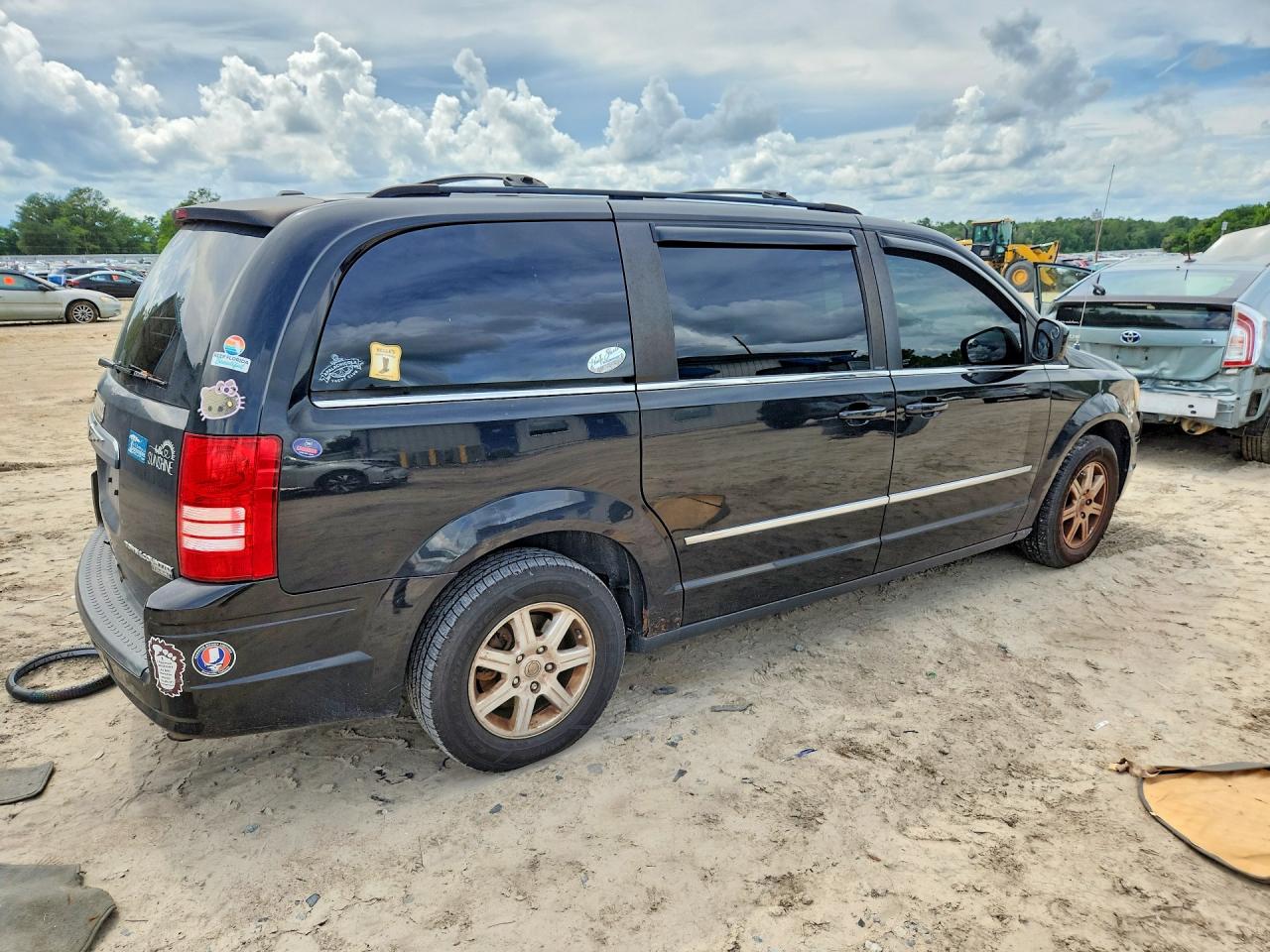 2010 CHRYSLER MINIVAN