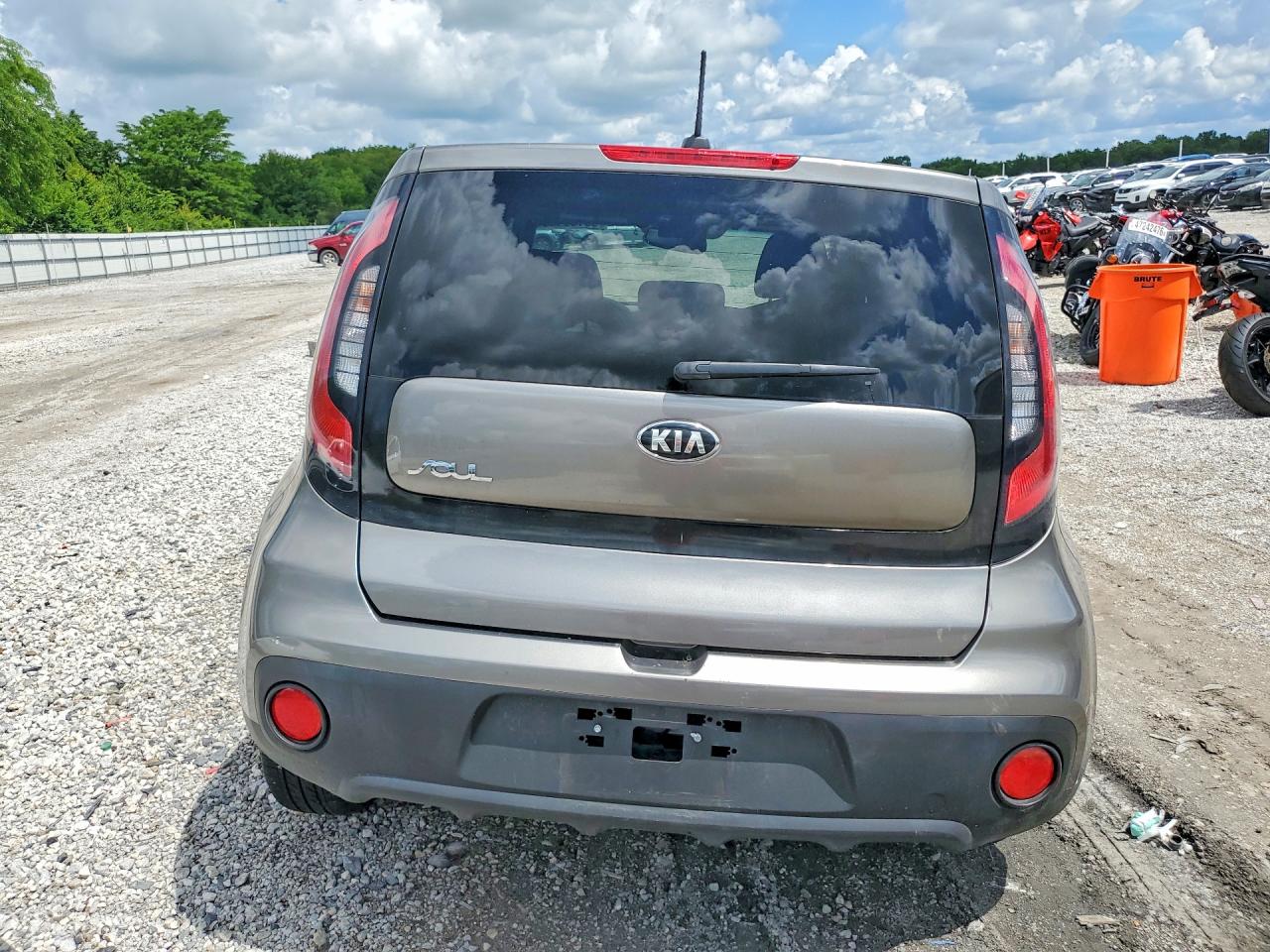 2017 KIA SOUL