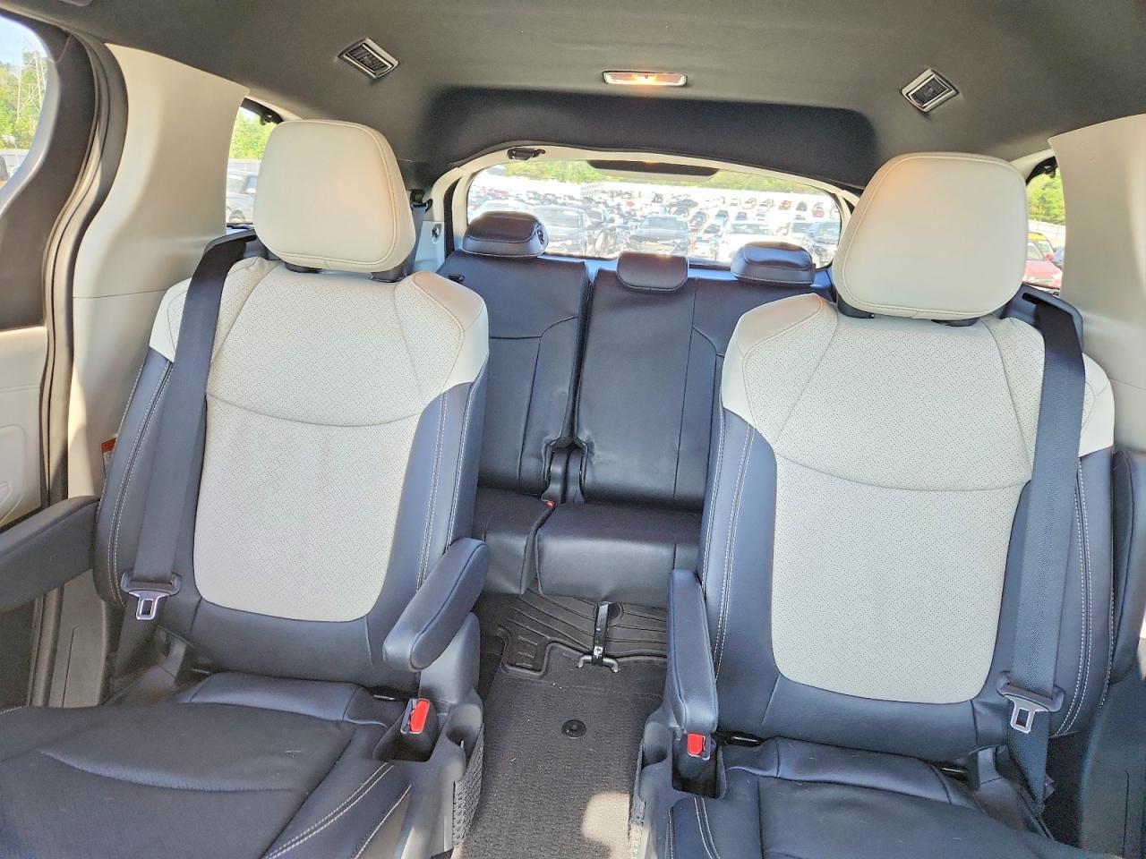 2026 TOYOTA SIENNA