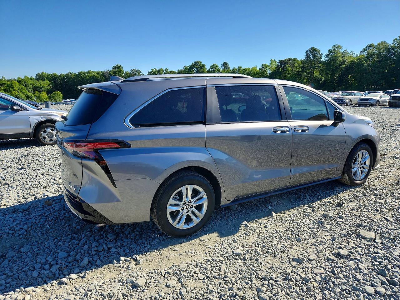 2026 TOYOTA SIENNA