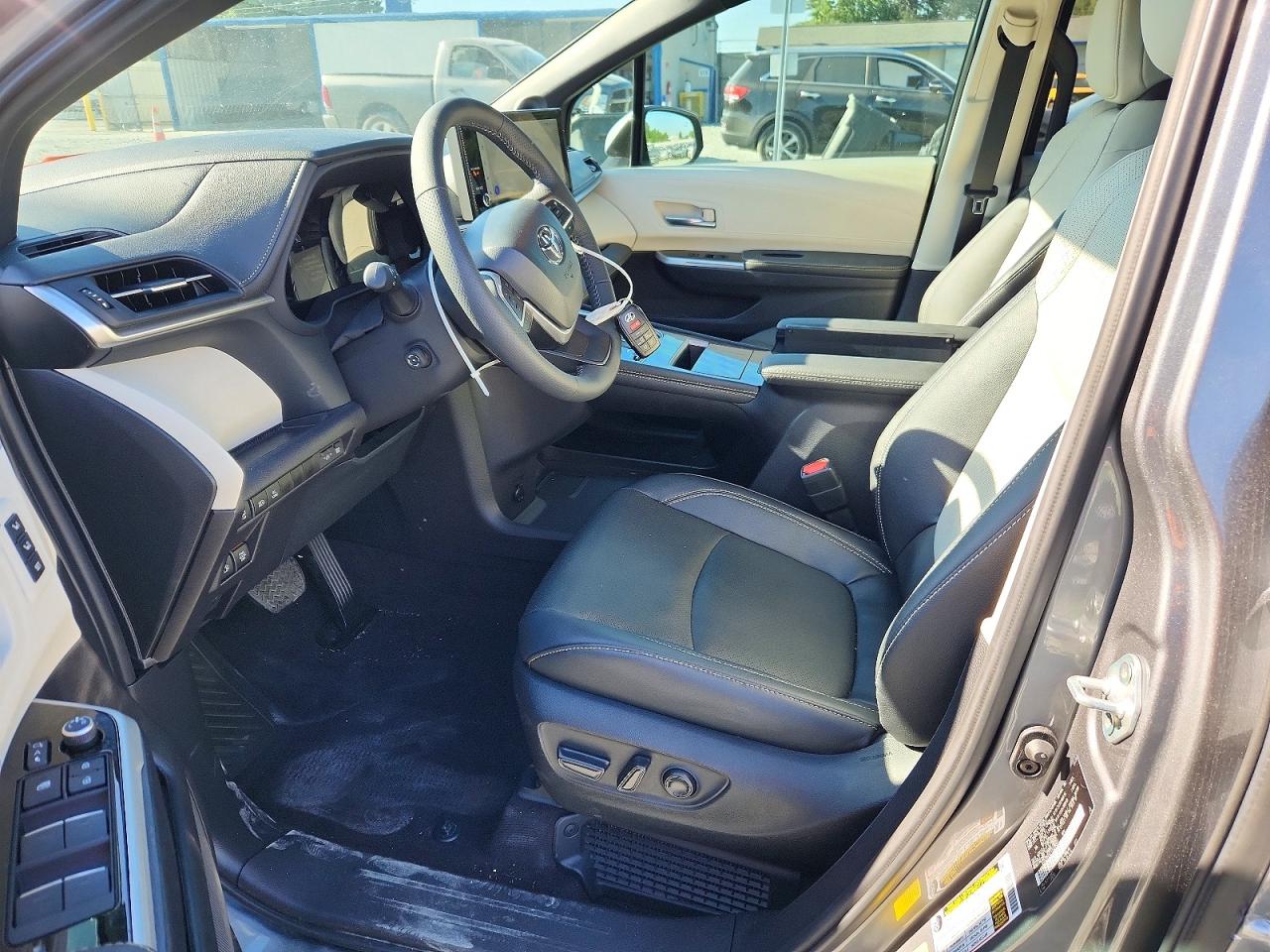 2026 TOYOTA SIENNA