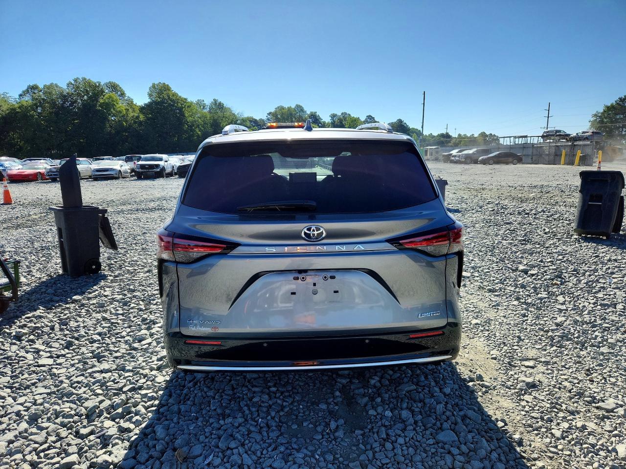 2026 TOYOTA SIENNA