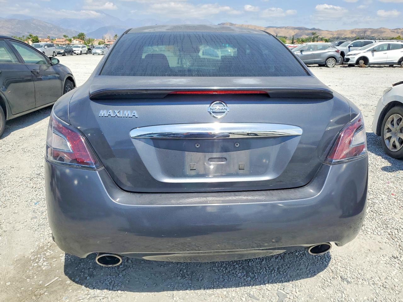 2012 NISSAN MAXIMA