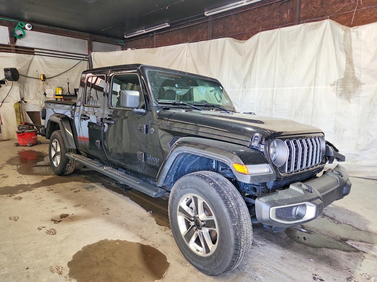 2024 JEEP GLADIATOR