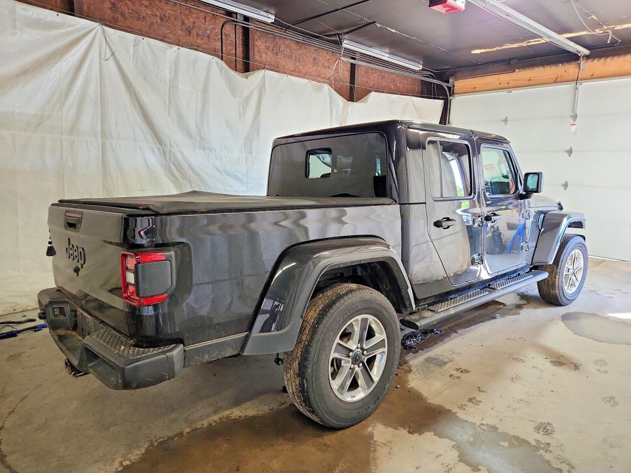 2024 JEEP GLADIATOR