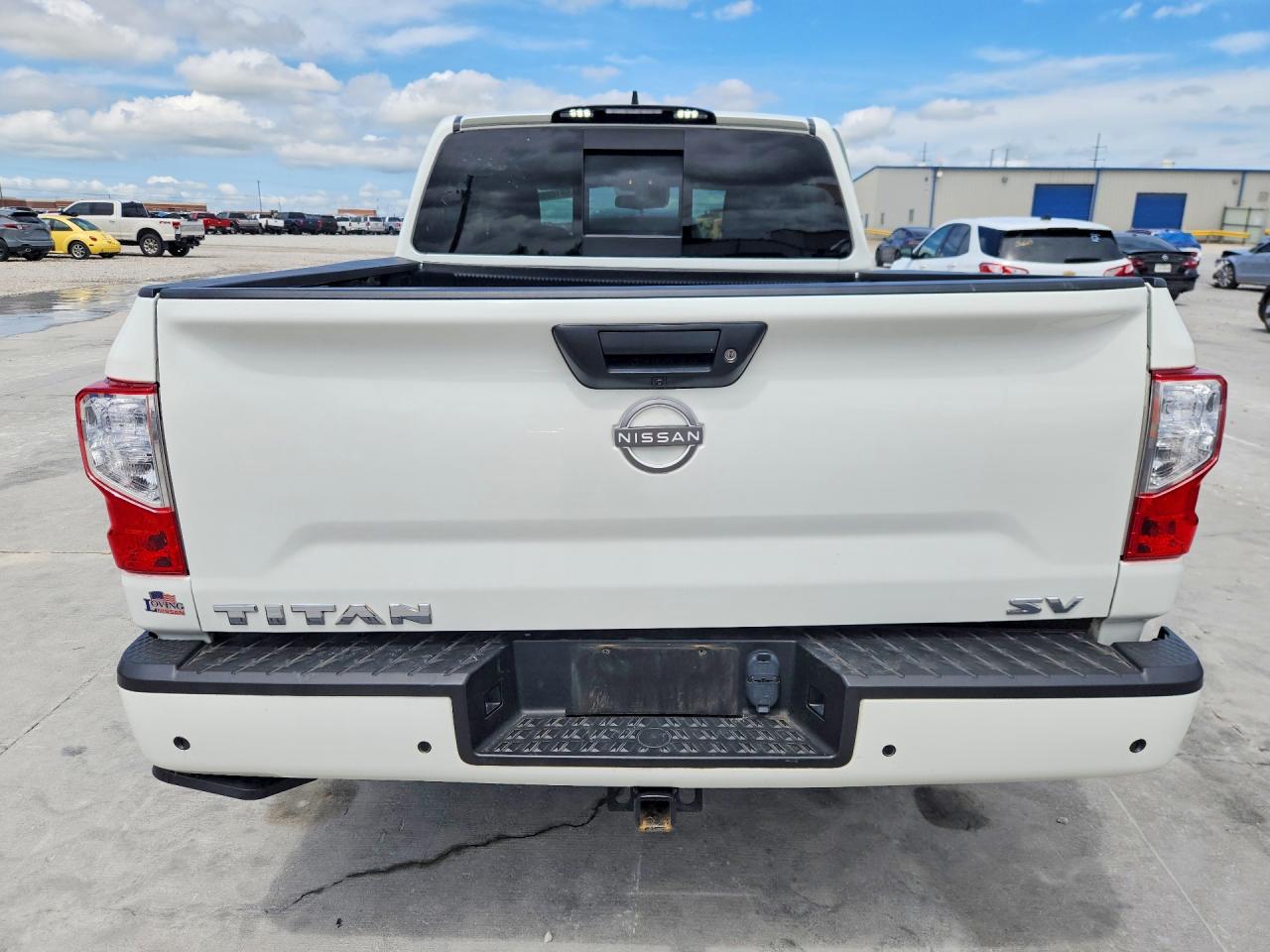 2023 NISSAN TITAN
