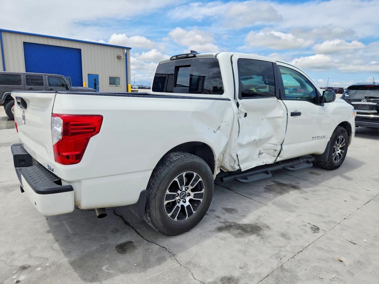 2023 NISSAN TITAN