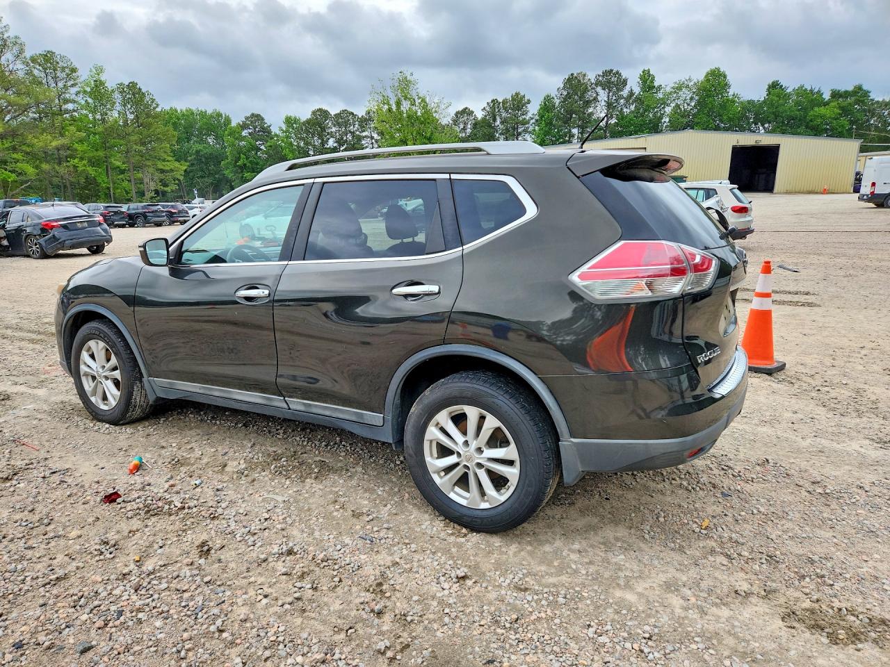 2014 NISSAN ROGUE