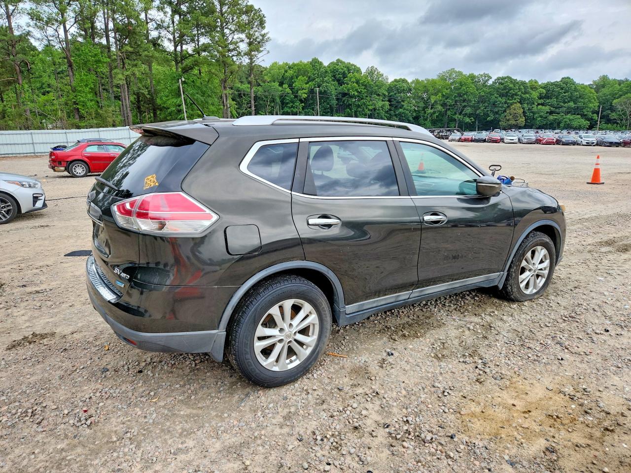 2014 NISSAN ROGUE