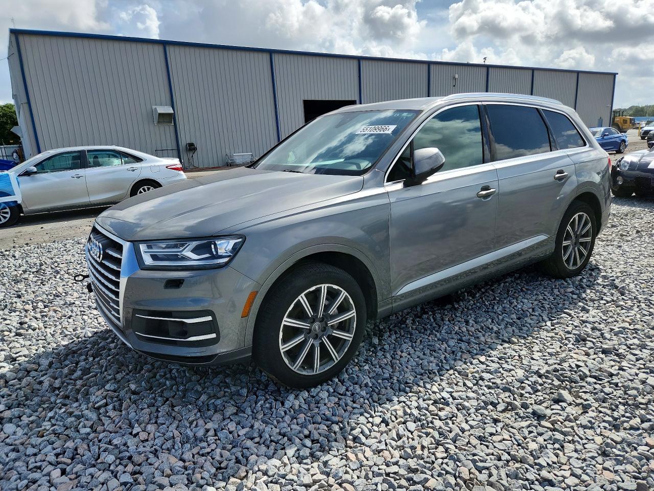 2017 AUDI Q7