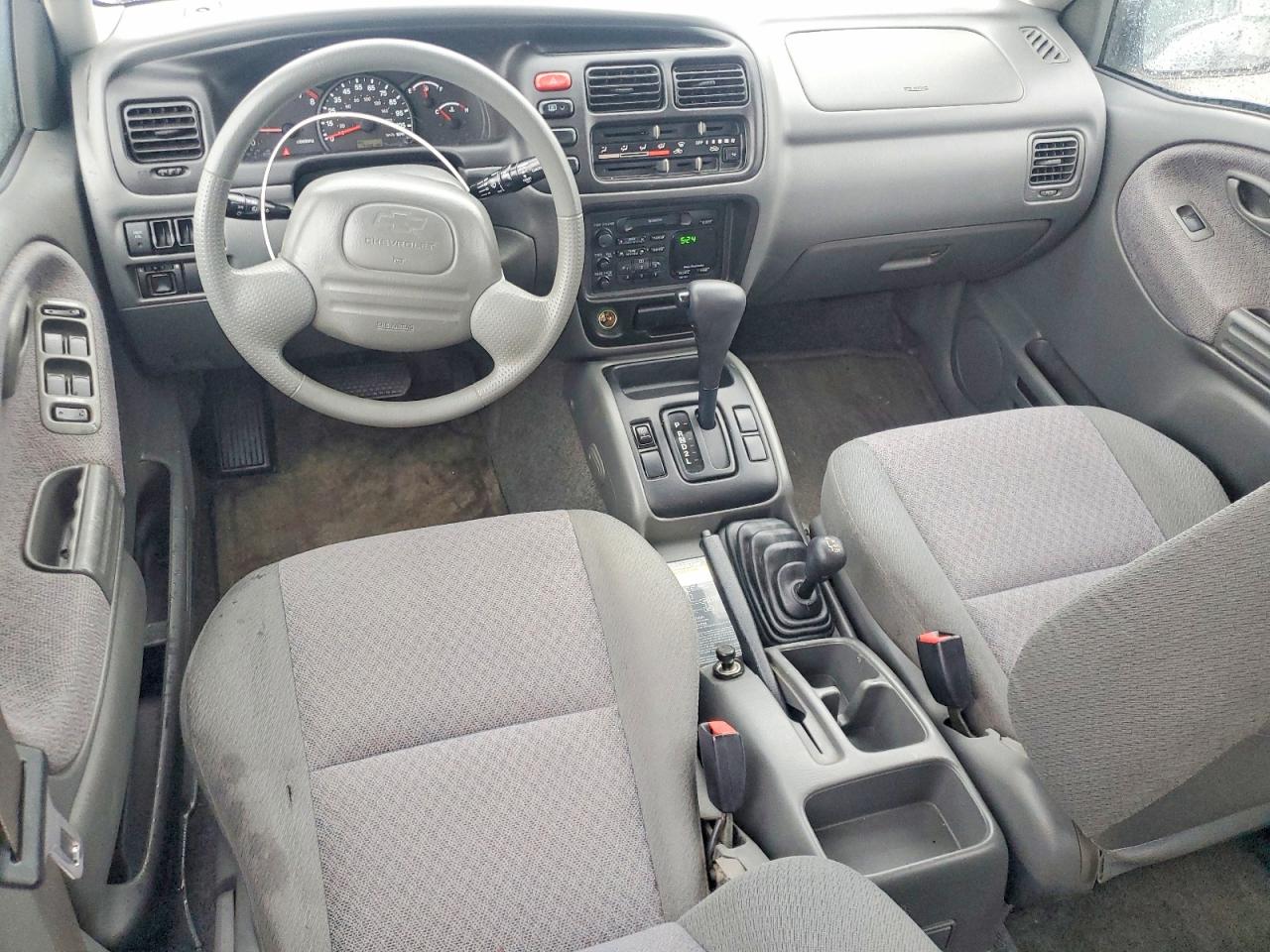 1999 CHEVROLET TRACKER