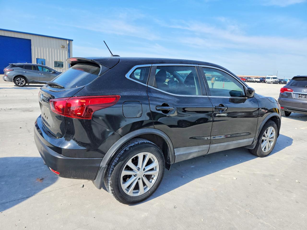 2018 NISSAN ROGUE