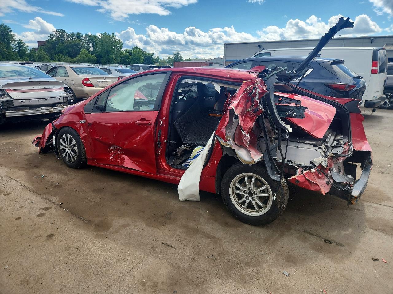 2022 TOYOTA PRIUS
