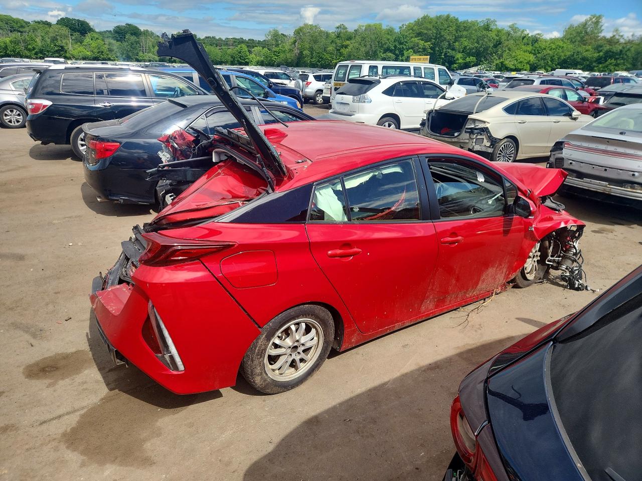2022 TOYOTA PRIUS