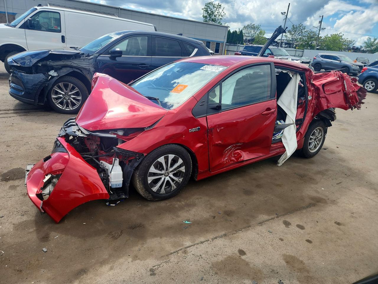 2022 TOYOTA PRIUS