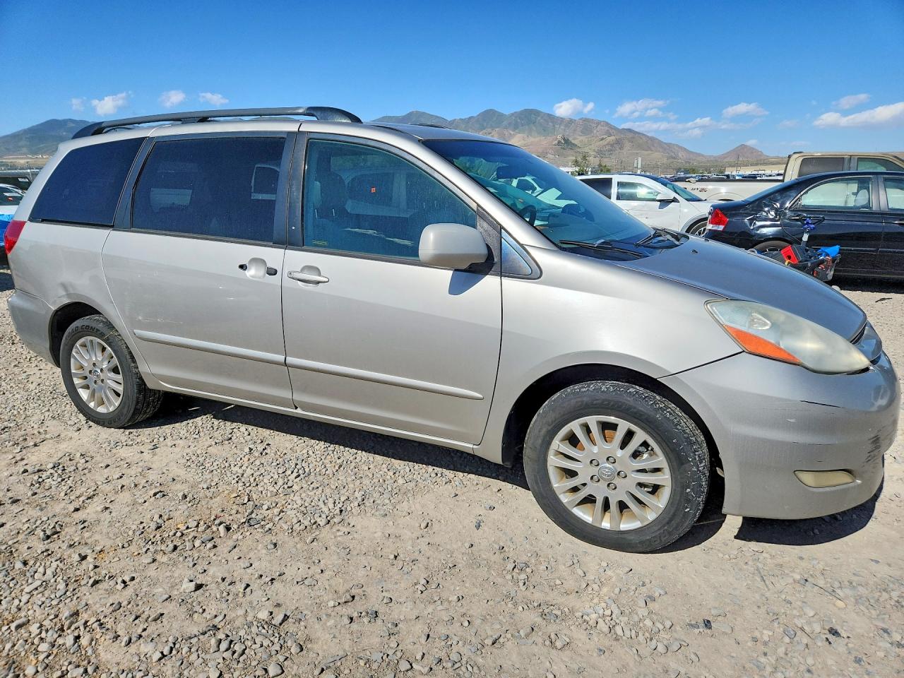 2008 TOYOTA SIENNA