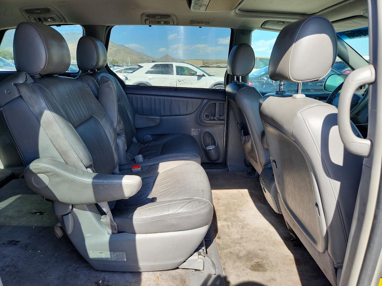 2008 TOYOTA SIENNA