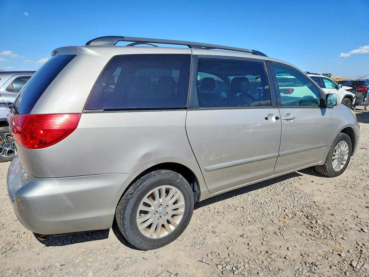 2008 TOYOTA SIENNA