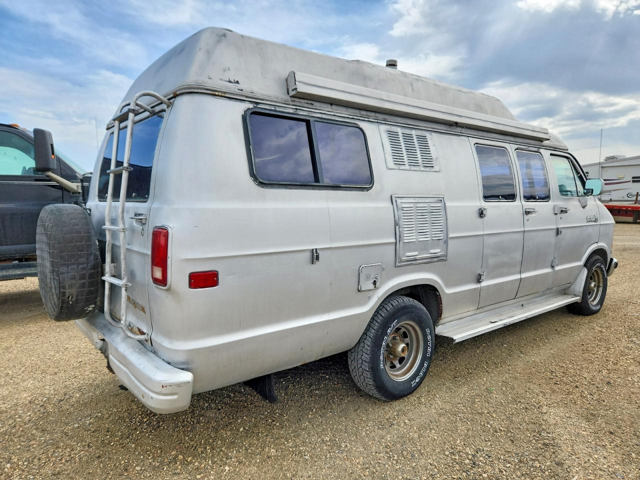 1989 DODGE B SERIES