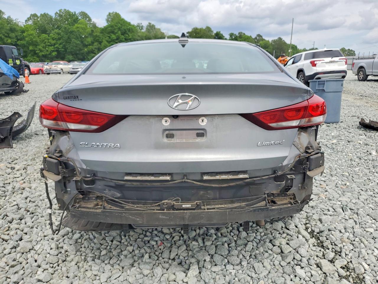 2017 HYUNDAI ELANTRA