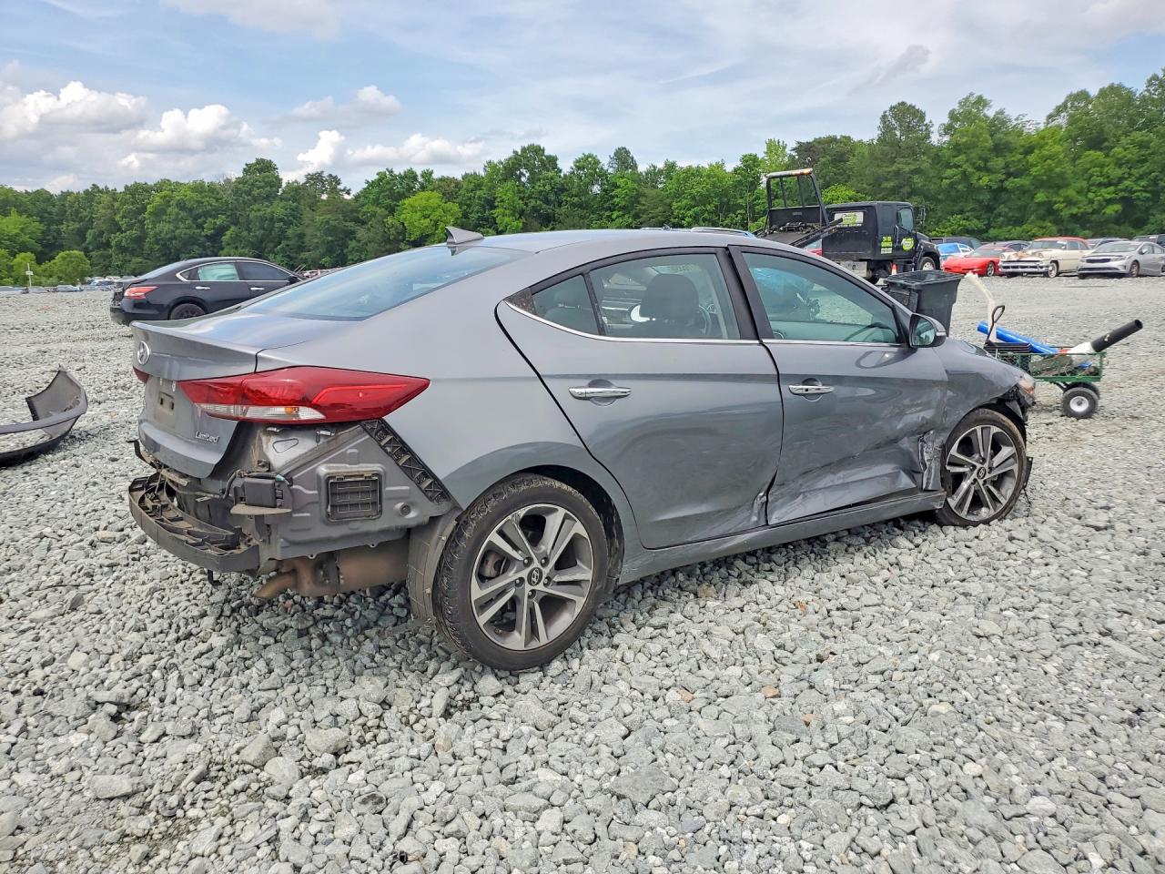 2017 HYUNDAI ELANTRA