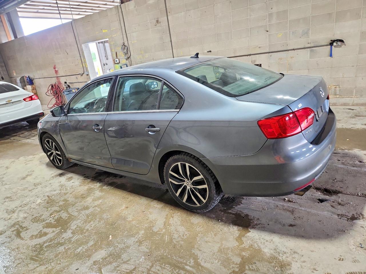 2013 VOLKSWAGEN JETTA