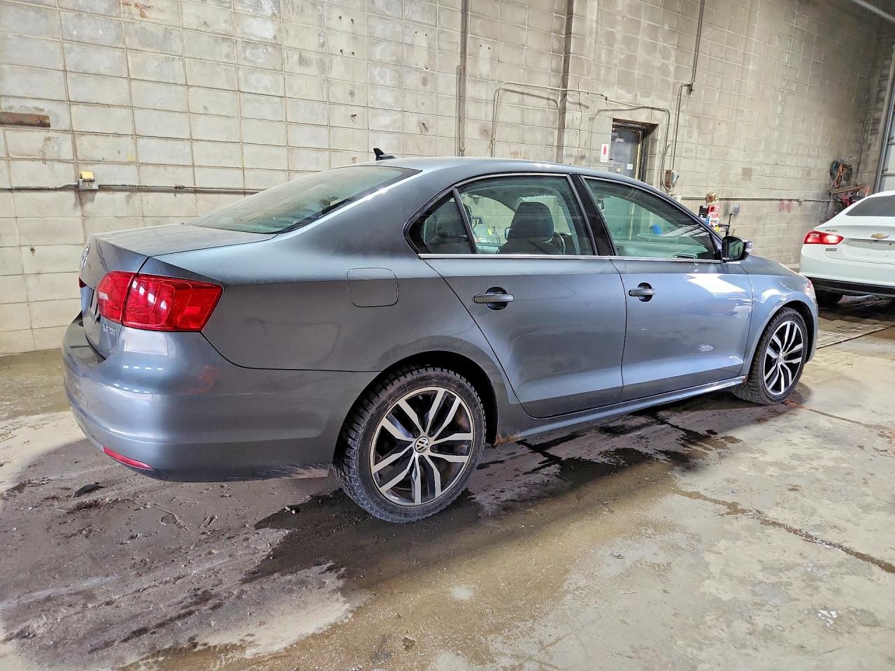 2013 VOLKSWAGEN JETTA