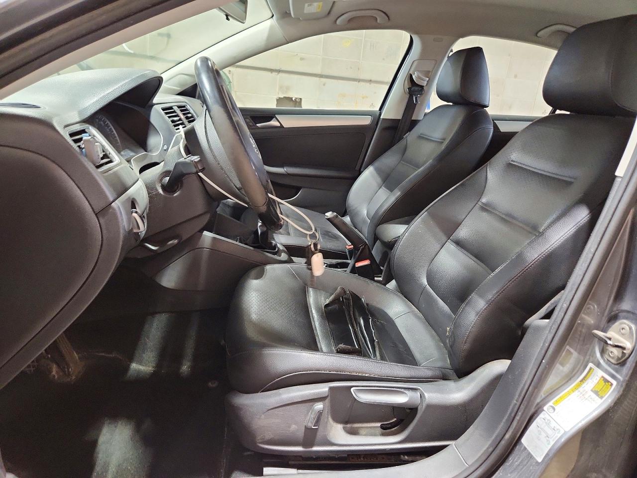2013 VOLKSWAGEN JETTA