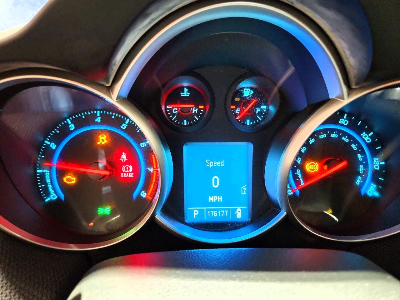 2011 CHEVROLET CRUZE