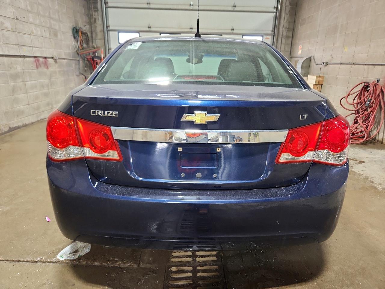 2011 CHEVROLET CRUZE