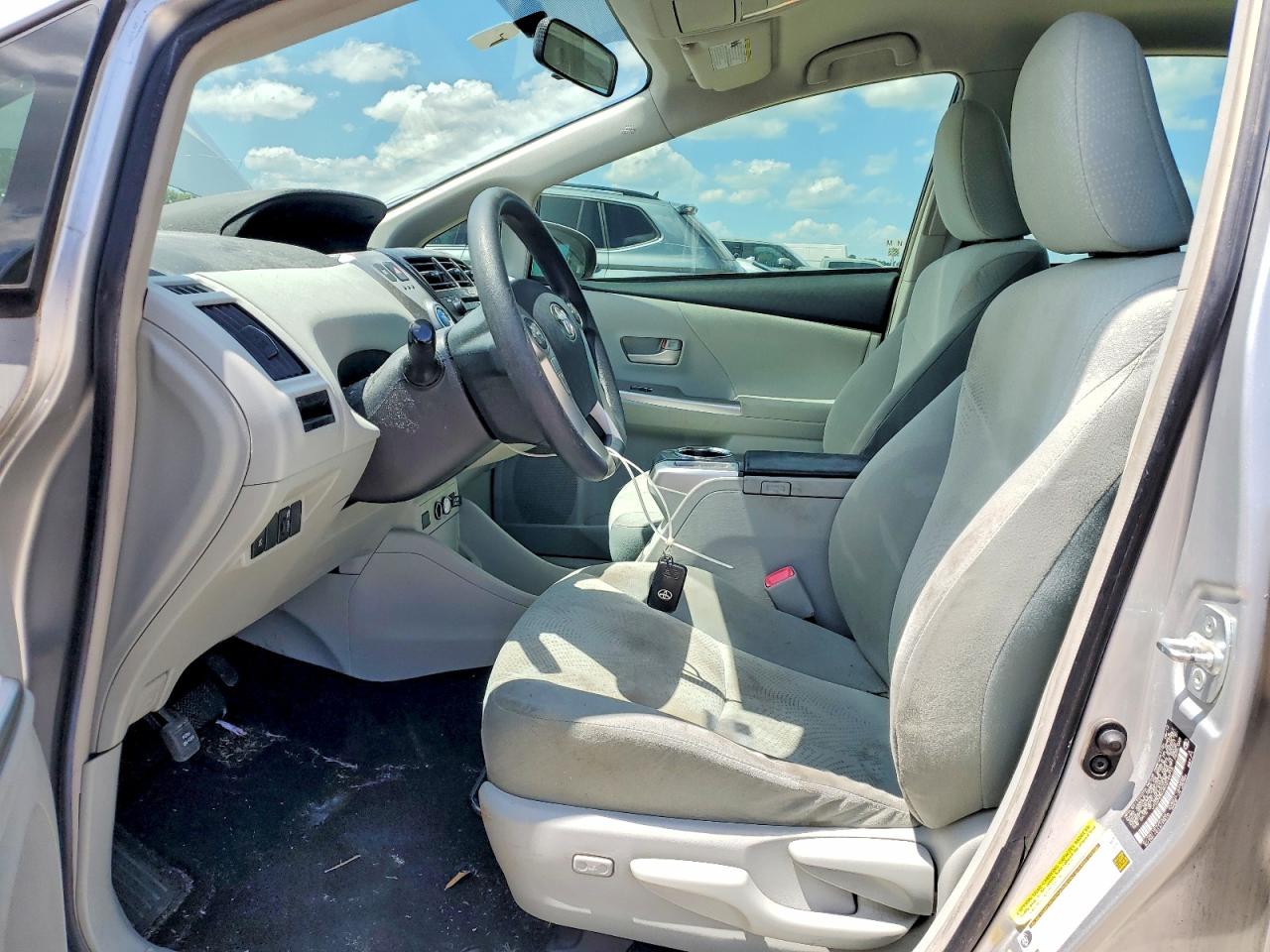 2012 TOYOTA PRIUS