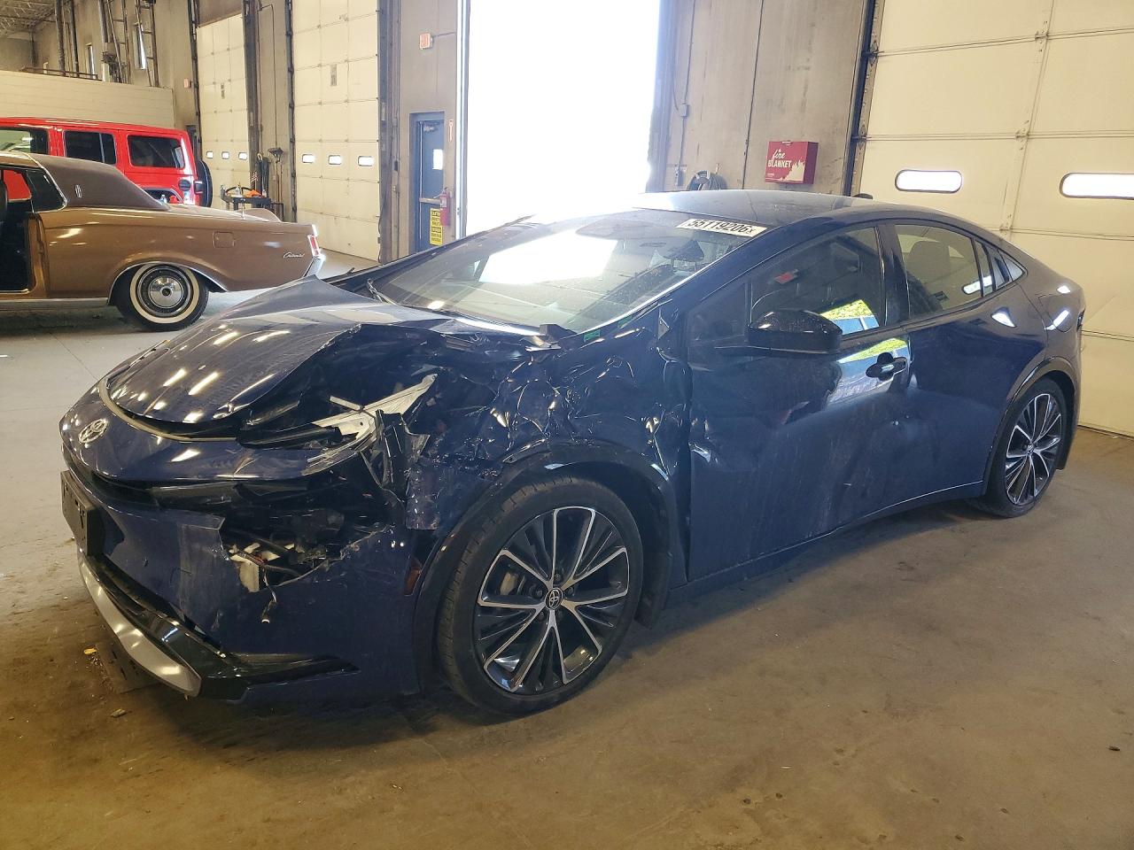 2024 TOYOTA PRIUS