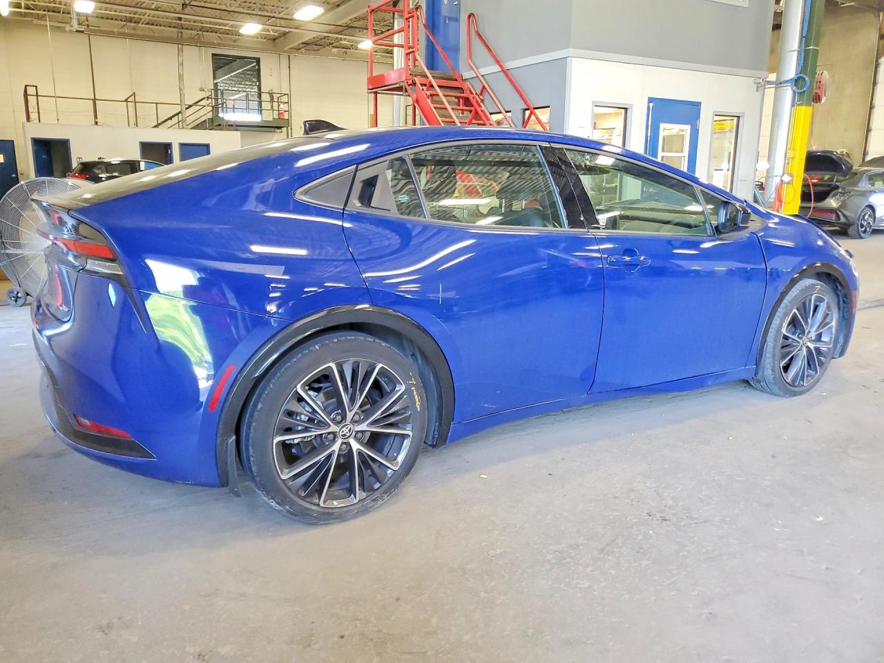 2024 TOYOTA PRIUS