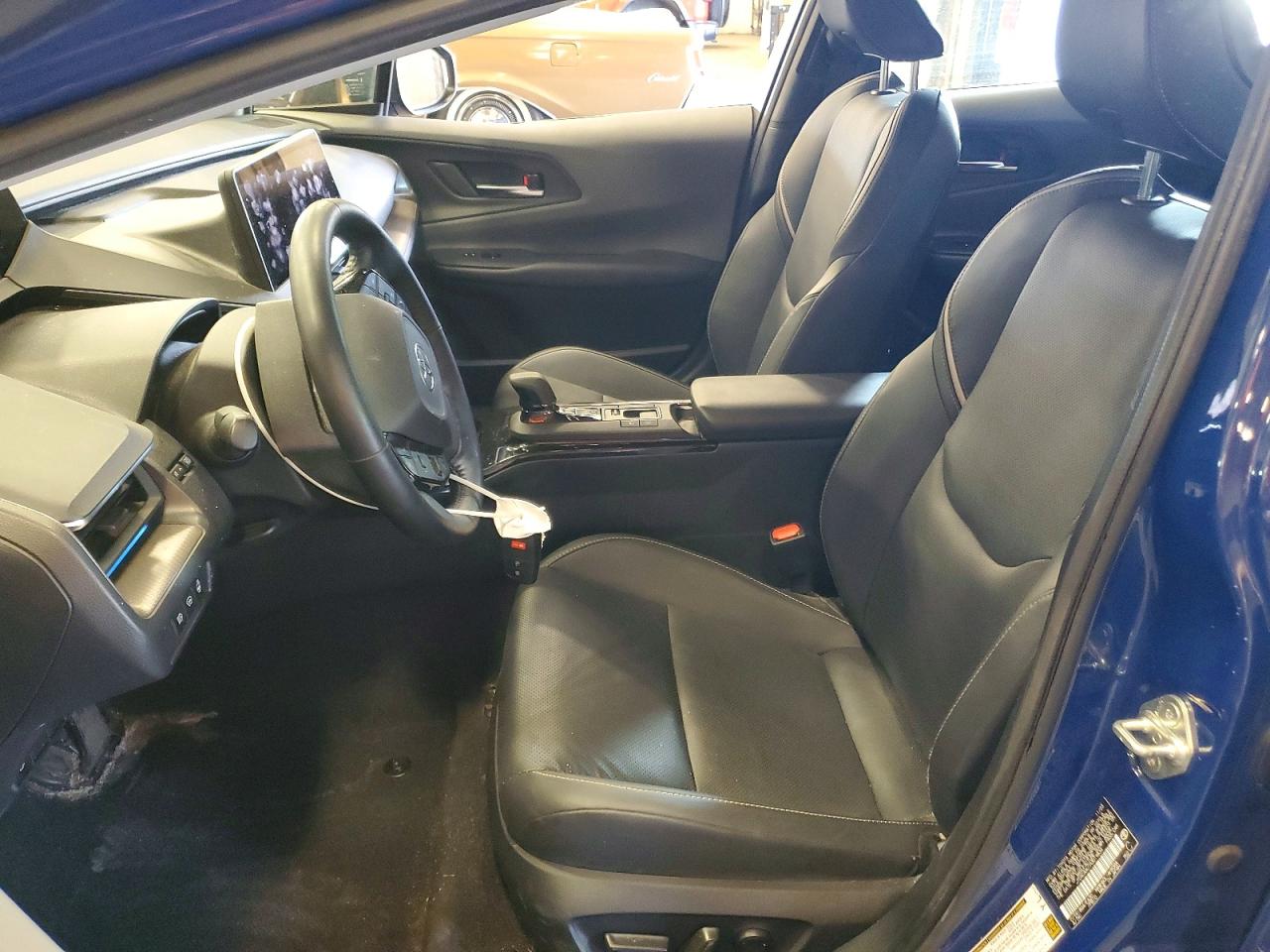 2024 TOYOTA PRIUS