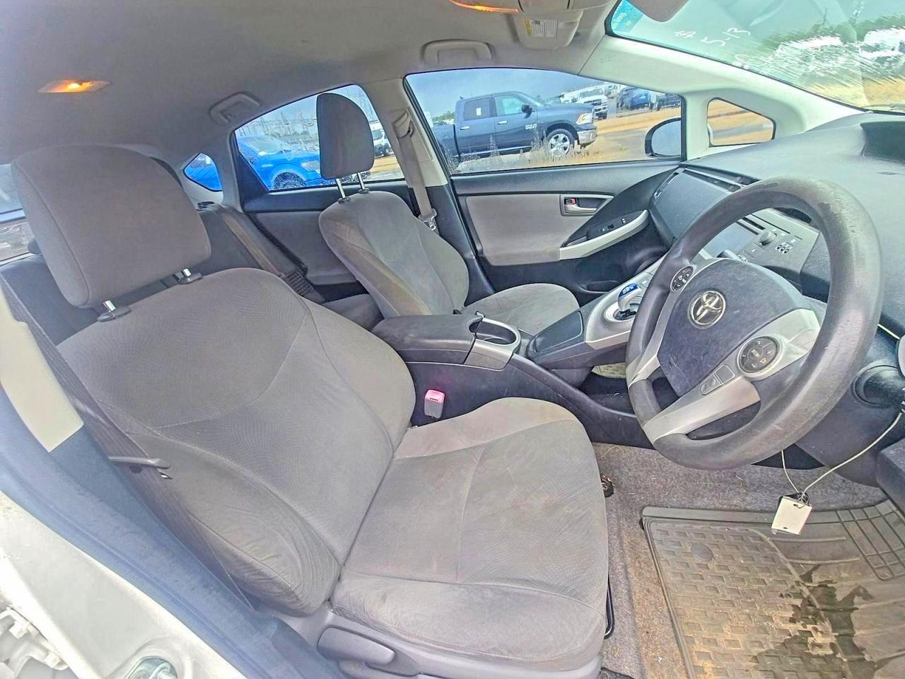 2012 TOYOTA PRIUS