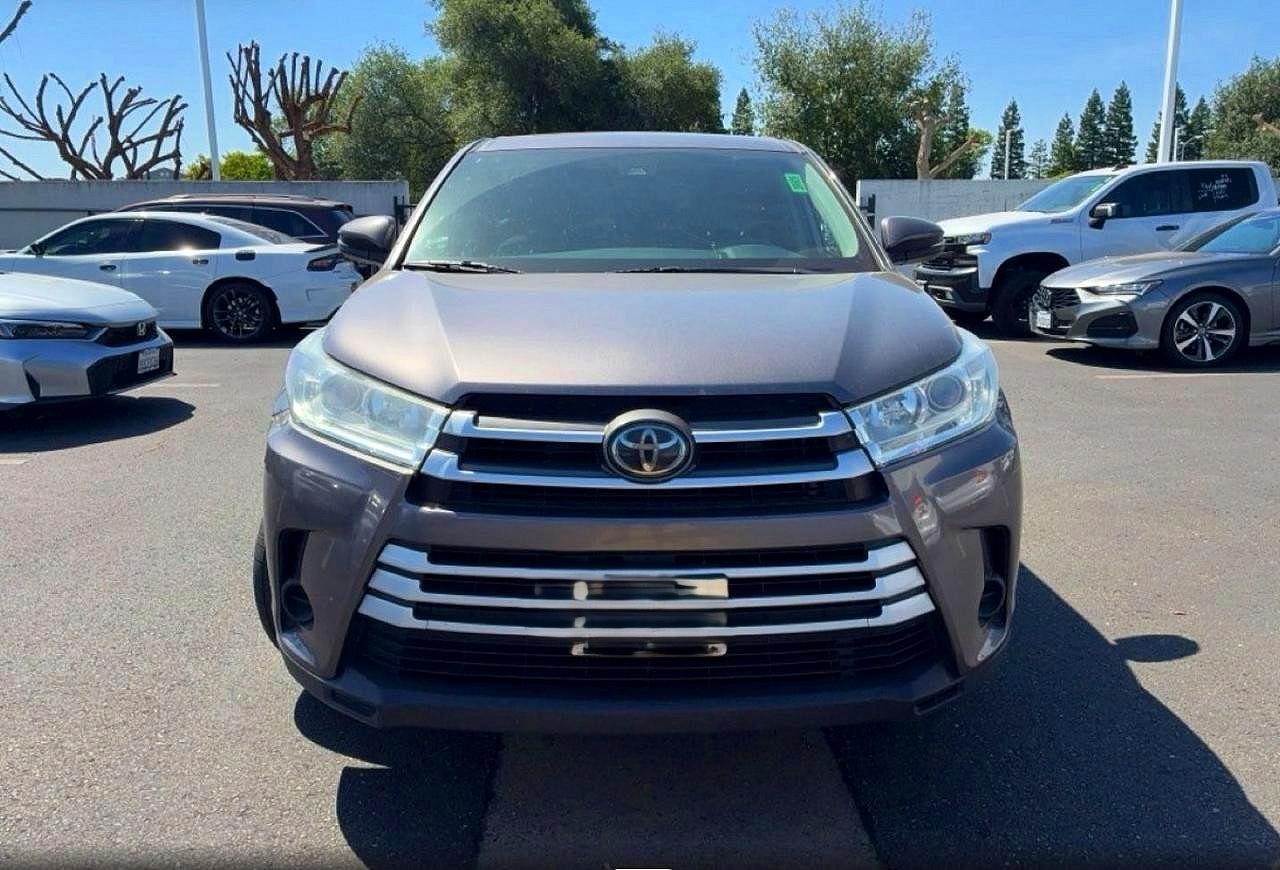 2019 TOYOTA HIGHLANDER