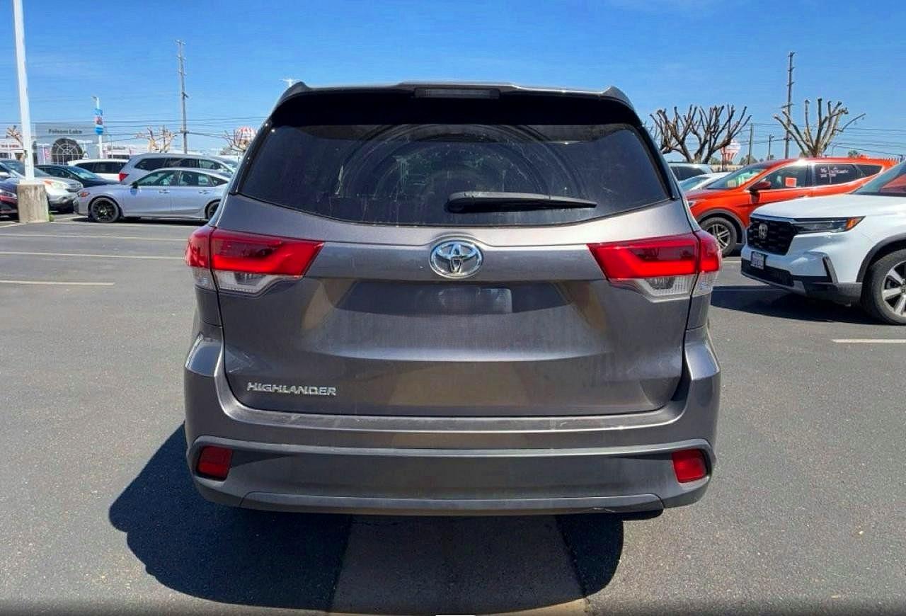 2019 TOYOTA HIGHLANDER