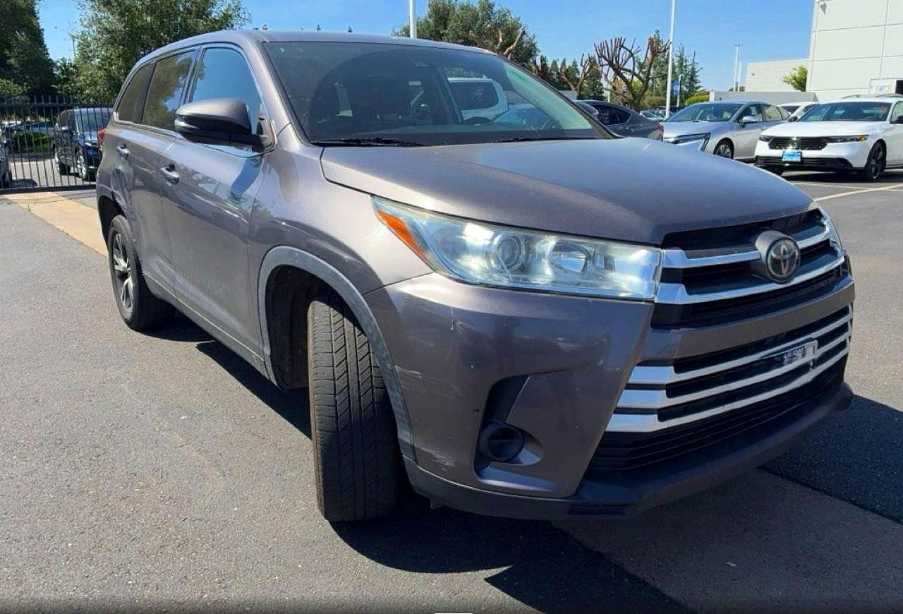 2019 TOYOTA HIGHLANDER