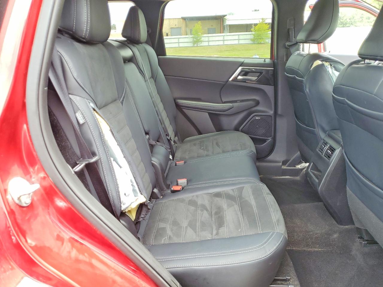 2025 MITSUBISHI OUTLANDER