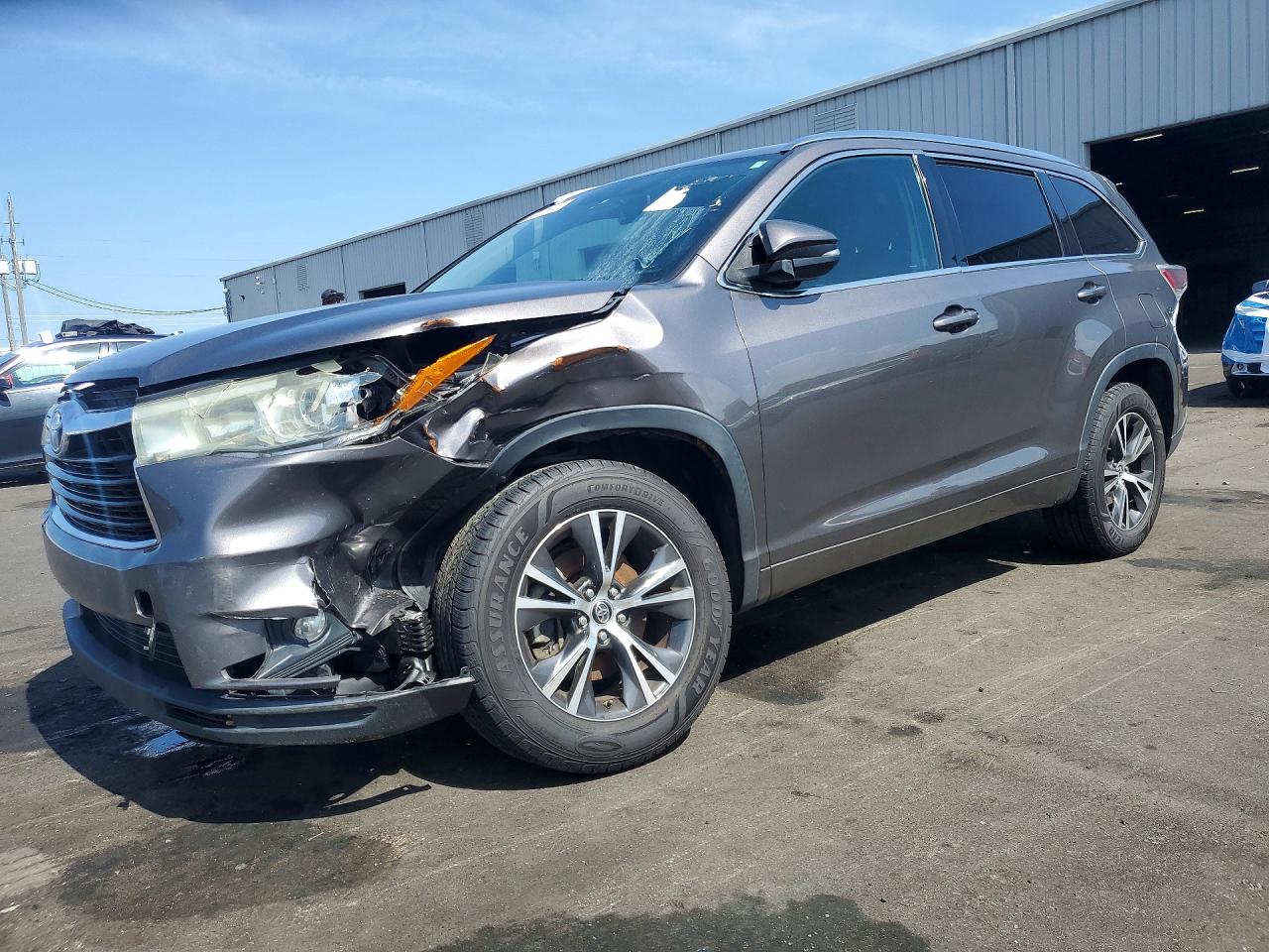 2016 TOYOTA HIGHLANDER