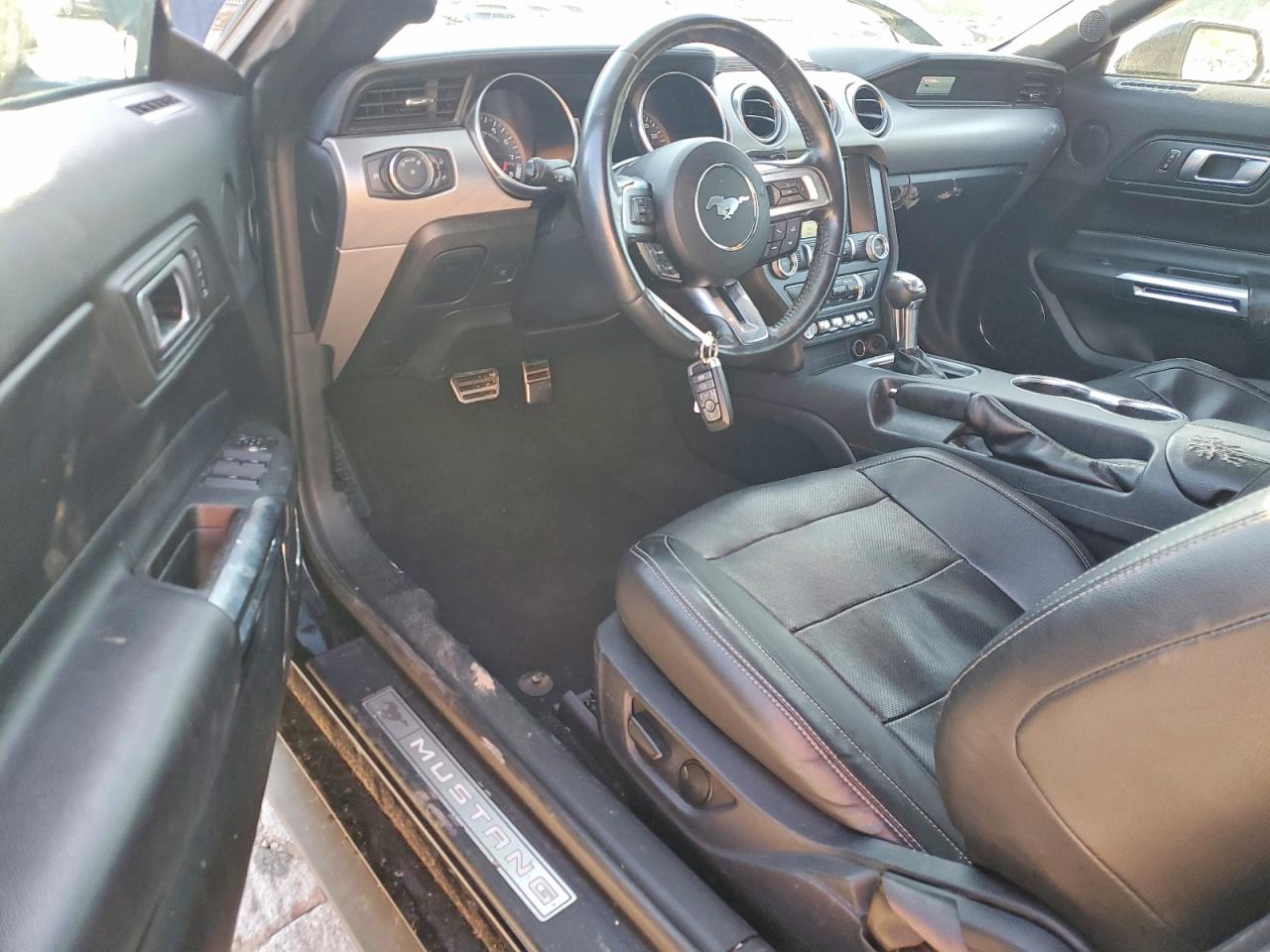 2022 FORD MUSTANG