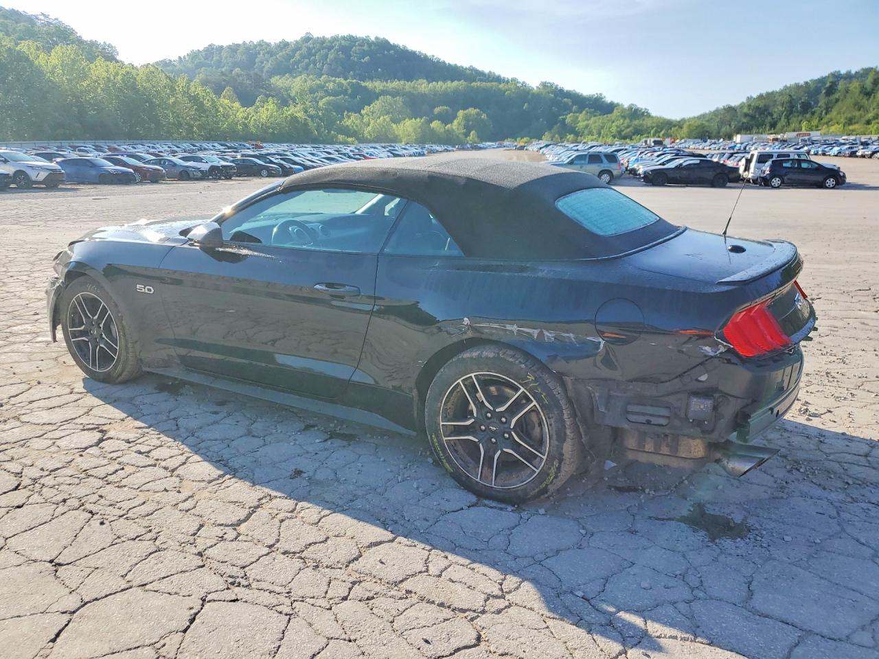 2022 FORD MUSTANG