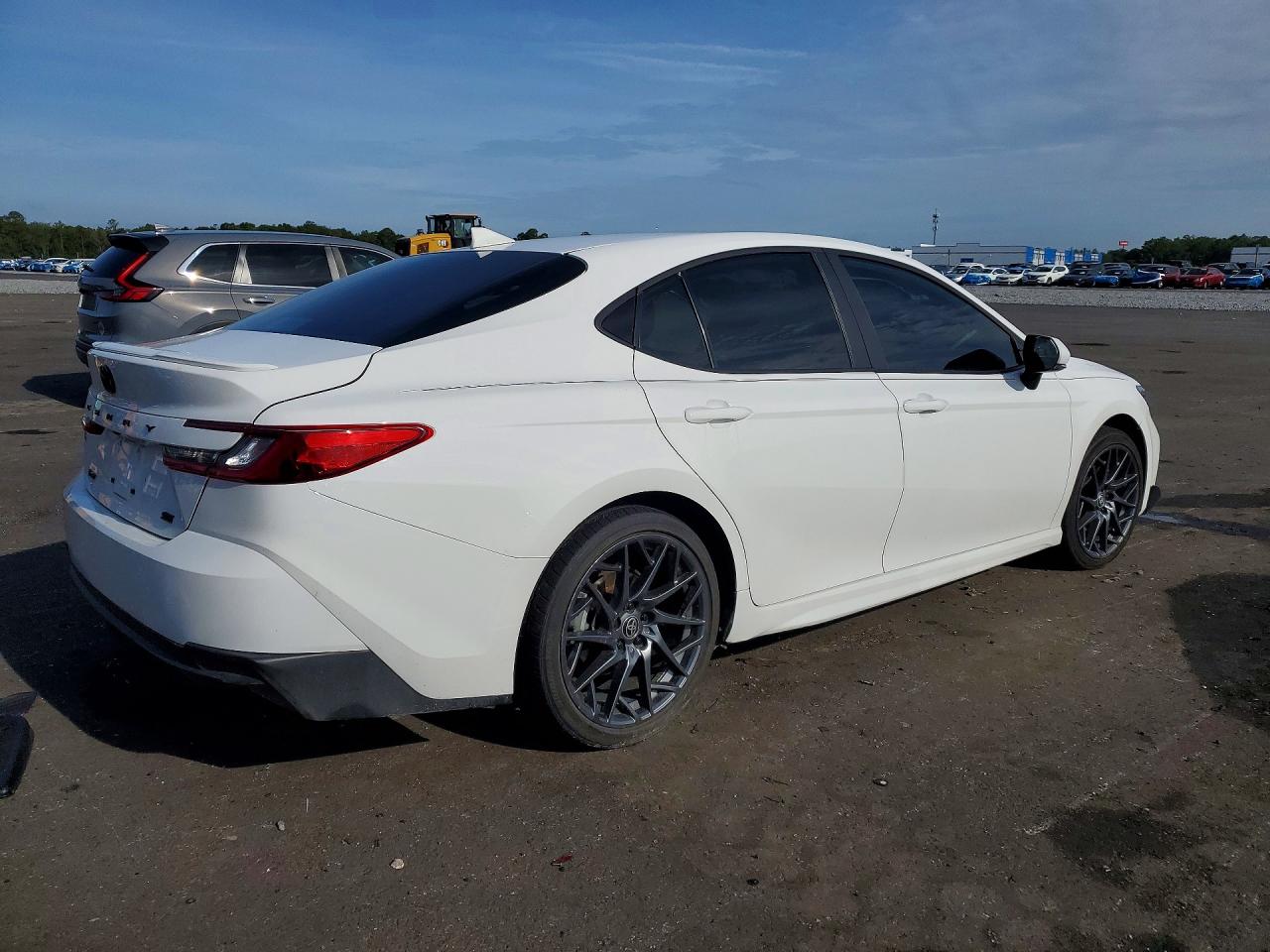 2025 TOYOTA CAMRY