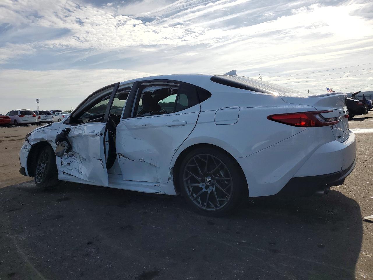 2025 TOYOTA CAMRY