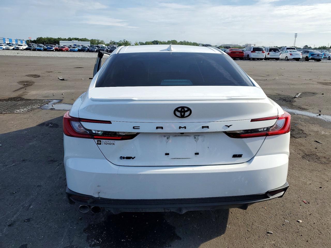 2025 TOYOTA CAMRY